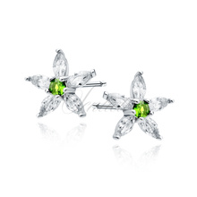 Silver (925) earings - flower with emerald zirconia