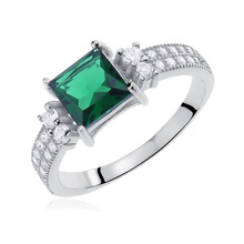 Silver (925) ring with emerald color & white zirconia