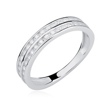 Silver (925) ring with white zirconia