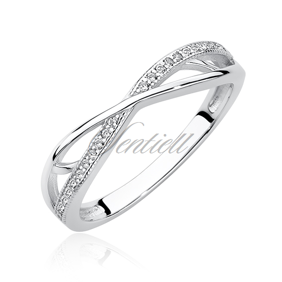 Silver (925) ring with zirconia