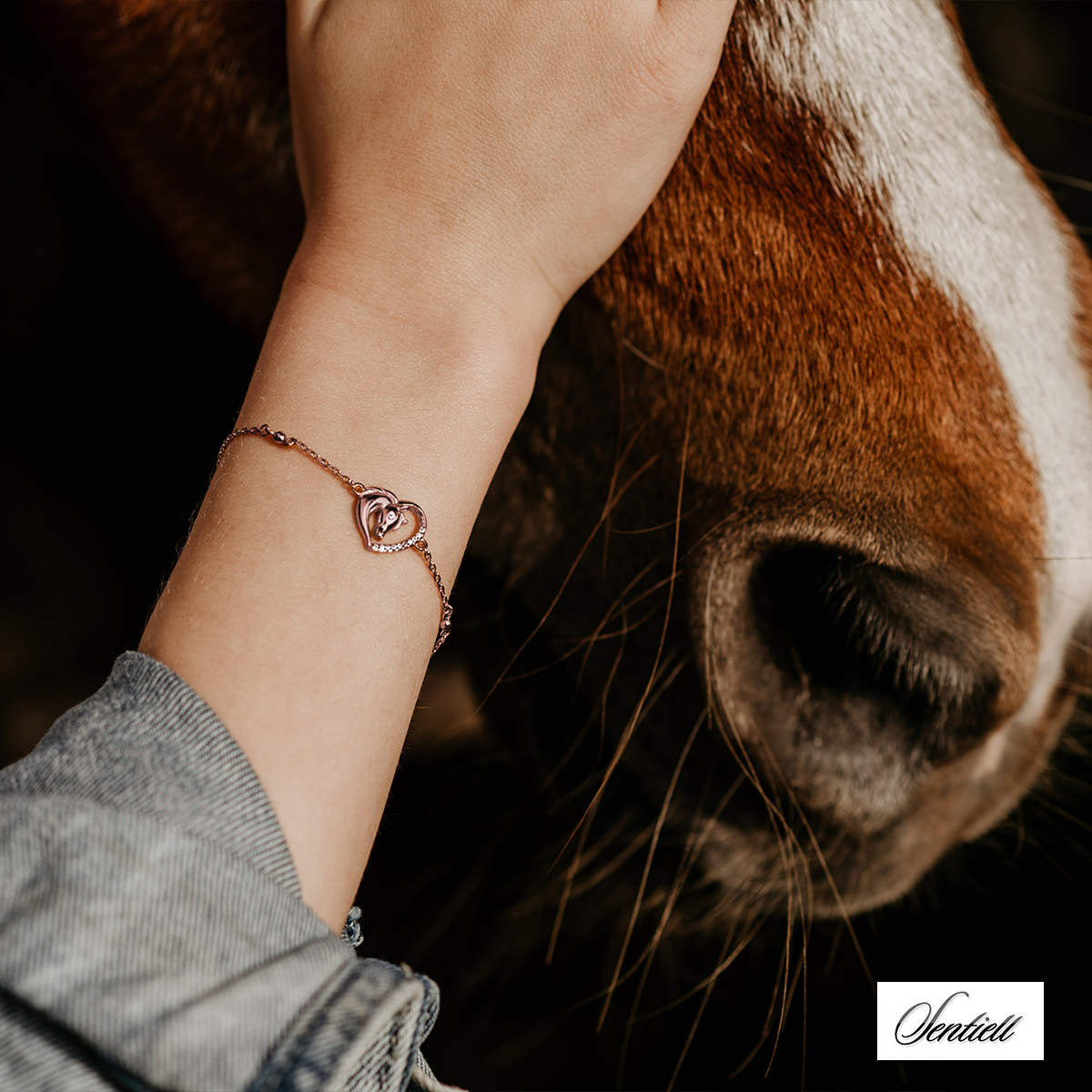 Silver (925) rose gold-plated bracelet - horse with white zirconias and white eye