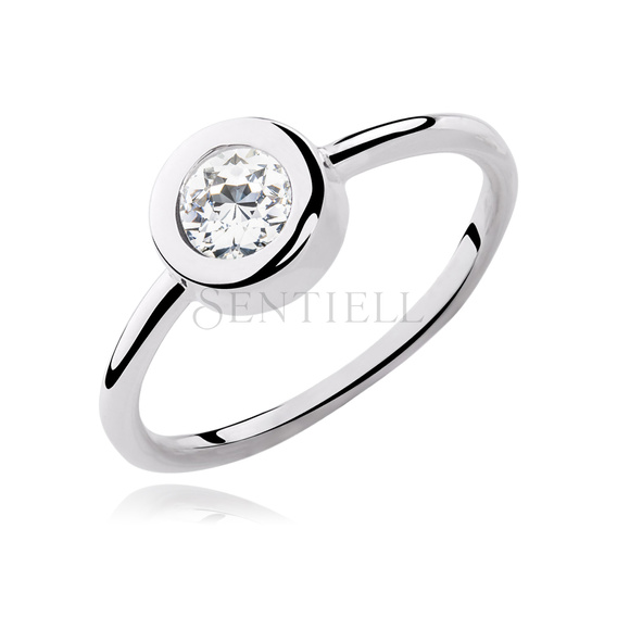 Silver (925) round ring white zirconia