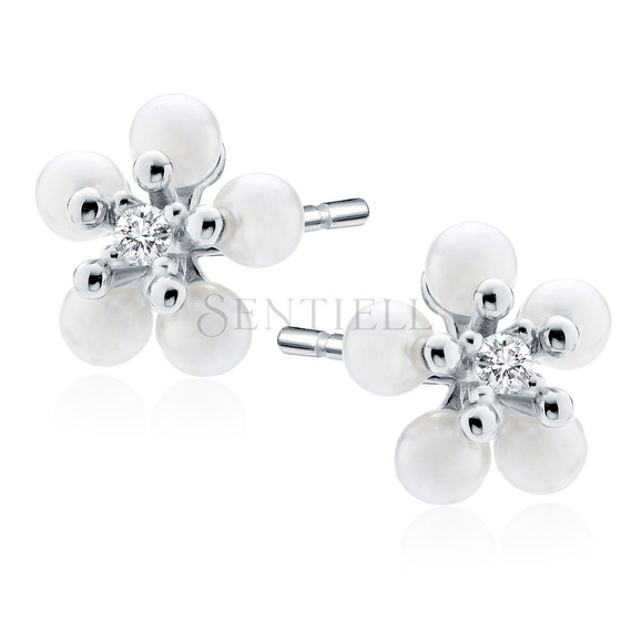 Silver (925) earrings - flowers with white zirconia and pearls