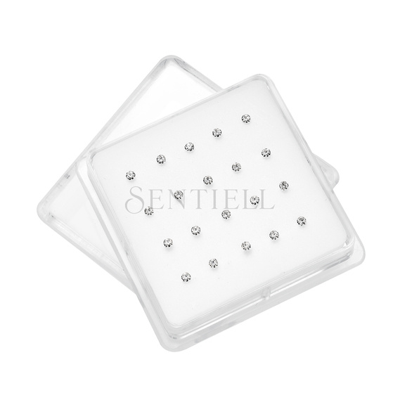 Silver (925) nose stud earrings with zirconia in a box