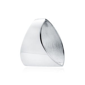 Silver (925) elegant pendant dimensional triangle