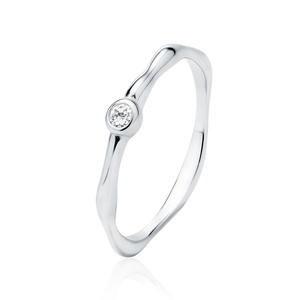 Silver (925) ring with white zirconia