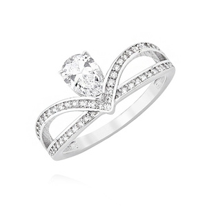 Anillo de plata de ley 925 - corona con circonitas