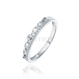 Silver (925) ring with white zirconias