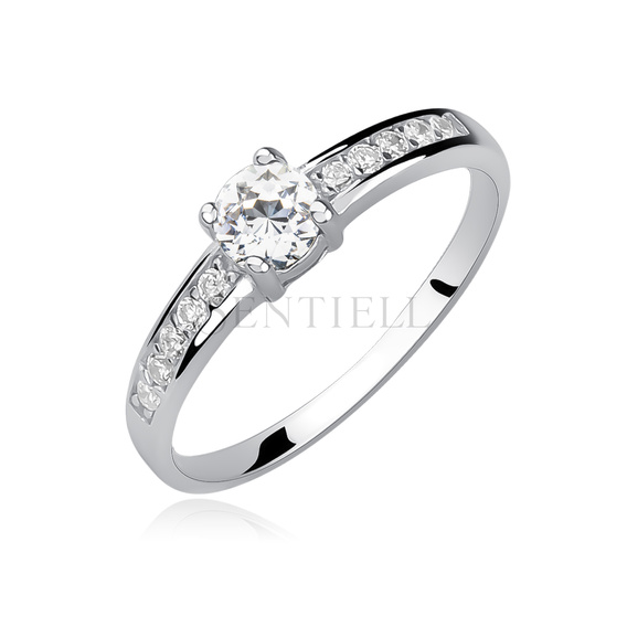 Silver (925) ring white zirconia