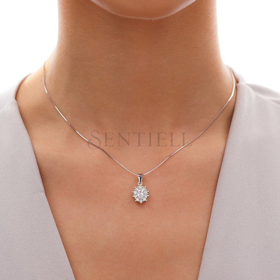 Silver (925) pendant white zirconia