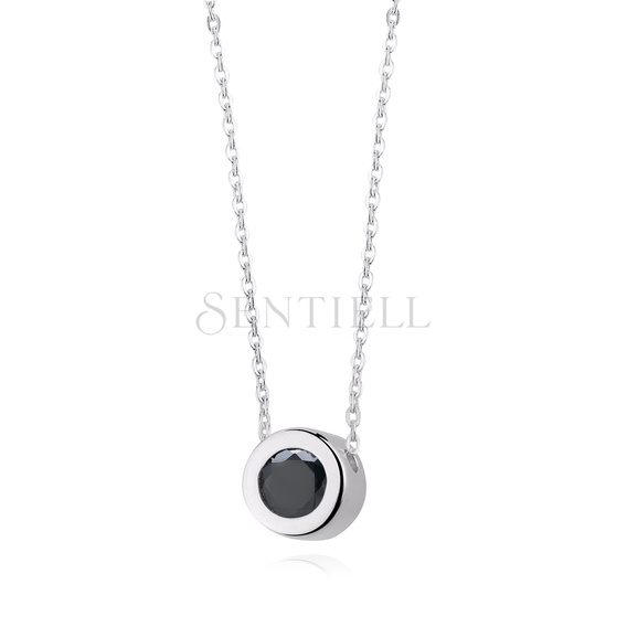 Silver (925) necklace with round pendant and black zirconia