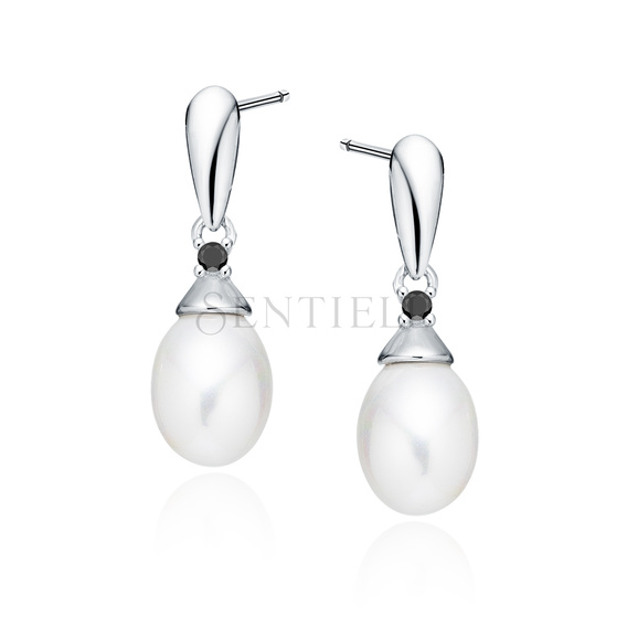 Silver (925) pearl earrings with black zirconia