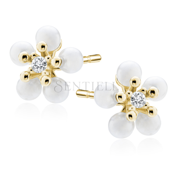 Silver (925) gold-plated earrings - flowers with white zirconia and pearls