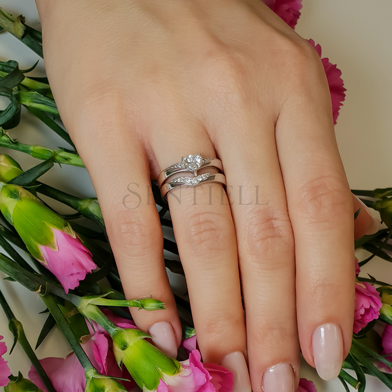 Silver (925) ring with zirconia - heart