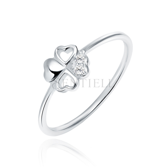 Silver (925) ring, clover with white zirconias