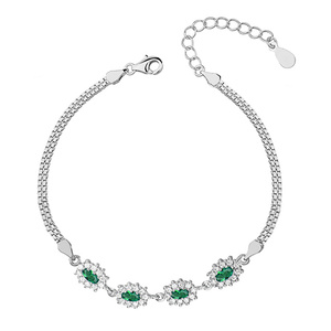 Silver (925) fashionable bracelet with emerald zirconias