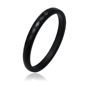 Black faceted ceramic ring 3mm