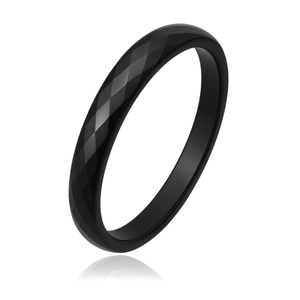 Black faceted ceramic ring 3mm
