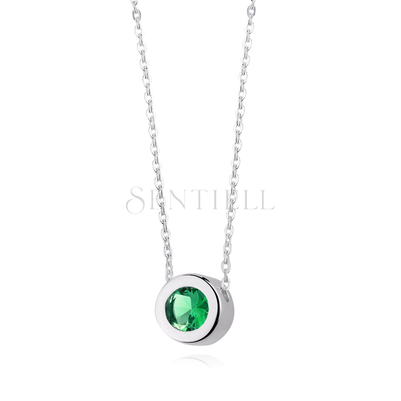 Silver (925) necklace with round pendant and emerald zirconia