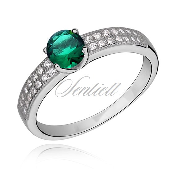 Silver (925) ring with emerald color & white zirconia