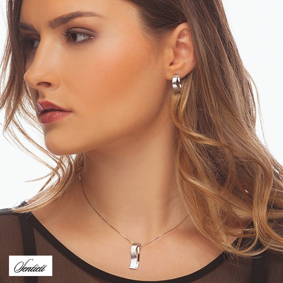 Silver pendant (925) elegant high polished and satin